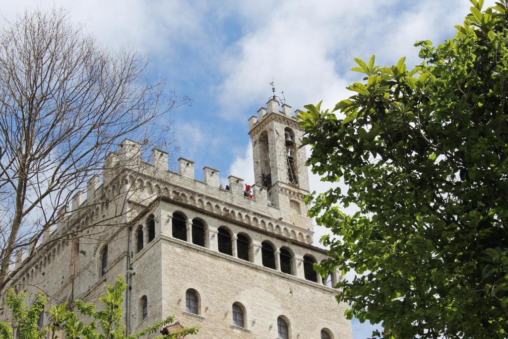 Residenza Le Logge Bed & Breakfast Gubbio Eksteriør bilde