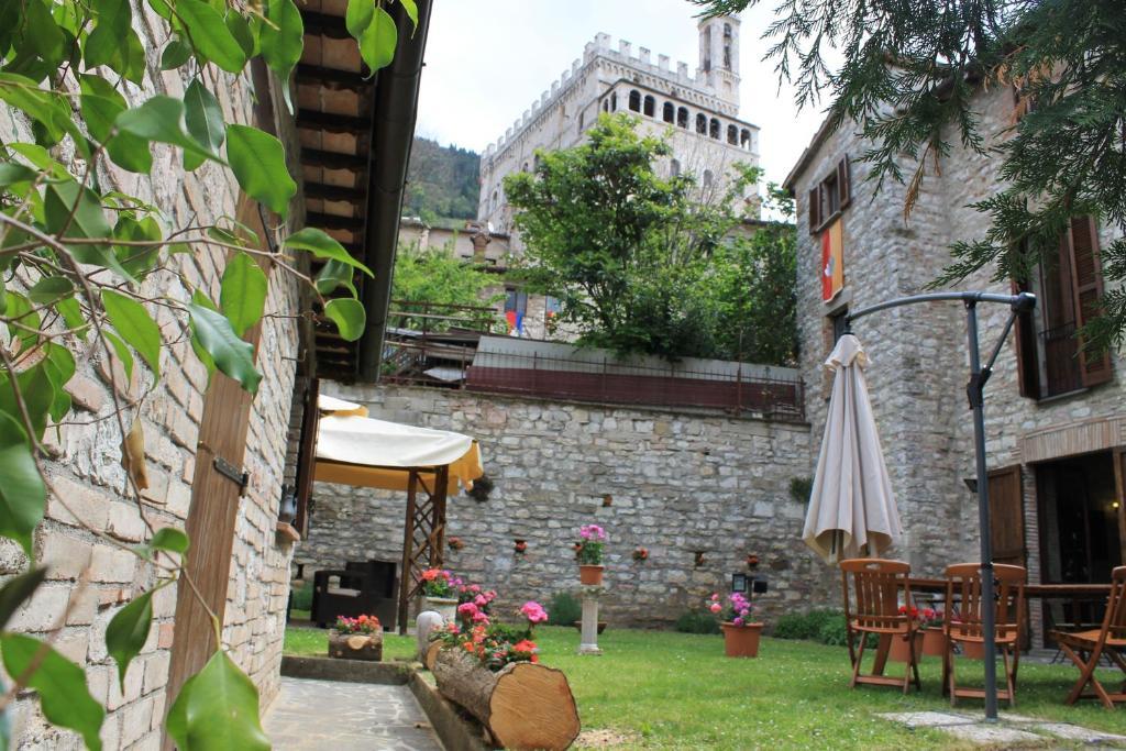 Residenza Le Logge Bed & Breakfast Gubbio Eksteriør bilde